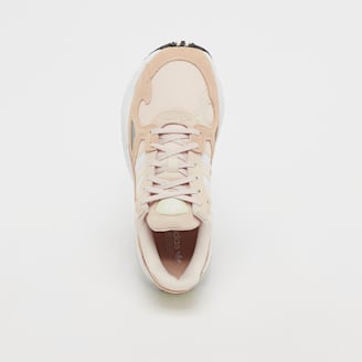 Compra Mujer adidas Falcon online en SNIPES
