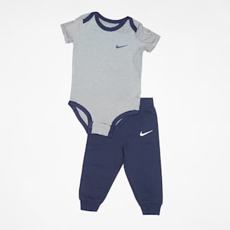 Tutine nike per neonati 2025
