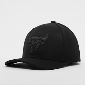 Mitchell & Ness NBA Classic Red Tonal Snapback Chicago Bulls schwarz