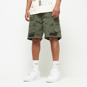 First Row Utility Cargo Shorts verde