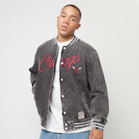 Mitchell & Ness NBA Oversized Varsity Jacket Chicago Bulls grijs