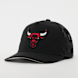 Mitchell & Ness Monogram Trucker NBA Chicago Bulls noir 31437 1