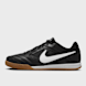 Nike   Gato nero 42611 1