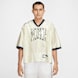 Nike Sportswear Street Shortsleeve Grafik Jersey Top bež 46511 1
