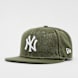 New Era 59Fifty League Essential MLB New York Yankees groen 28831 1