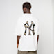 New Era New York Yankees MLB Infill Oversized T-Shirt blanco 99347 1