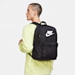 Nike Heritage negro 3246 6