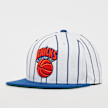 Mitchell & Ness Retro Pinstripe Snapback HWC NBA New York Knicks bijela 9358 1