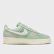 Nike Air Force 1 07 LV8 grün 16717 2