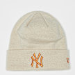 New Era League Essential Cuff Beanie MLB New York Yankees beige 13991 1