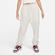 Nike Sportswear Plush Jogger weiß 14682 1