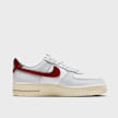 Nike WMNS Air Force 1 '07 SE biały 20950 2