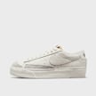 Nike   WMNS Blazer Low Platform blanc 25818 1
