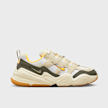 Nike WMNS Tech Hera wit 25857 2