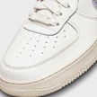 Nike WMNS Air Force 1 '07 biały 25878 7