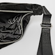 Karl Kani Signature Velvet Shoulder Bag schwarz 26801 5