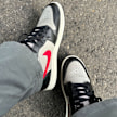 Jordan WMNS Air Jordan 1 Mid gris 27286 9