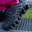 Nike   WMNS Shox TL schwarz 27494 9
