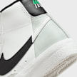 Nike   Blazer Mid '77 SE (GS) blanco 27560 3