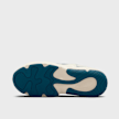 Nike WMNS Tech Hera bianco 27585 3