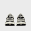 Nike WMNS Phoenix Waffle bianco 24271 2