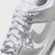 Nike WMNS Dunk Low blanco 24293 9
