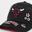 Mitchell & Ness Classic Red Snapback Patch NBA Chicago Bulls zwart 24368 5