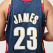 Mitchell & Ness NBA Swingman Jersey Cleveland Cavaliers 2008-09 Lebron James bleu 24406 5