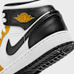 Jordan Jordan 1 Mid (GS) wielokolorowy 25401 8