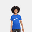 Nike Sportswear Repeat Swoosh Short Sleeve Tee rouge 25474 1