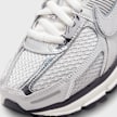 Nike   WMNS Zoom Vomero 5 grijs 28412 7