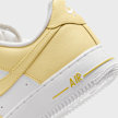 Nike WMNS Air Force 1 '07 gelb 28415 8