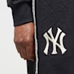 New Era MLB Lifestyle Jogger New York Yankees schwarz 29397 6