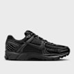 Nike   Zoom Vomero 5 negro 31197 2