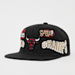 Mitchell & Ness World Champs Snapback MLB Chicago Bulls schwarz 31421 1