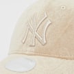 New Era 9Forty Female Velour in MLB New York Yankees beige 32098 4