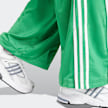 adidas Originals Firebird Loose Trainingshose grün 32560 4