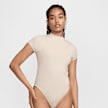 Nike Sportswear Chill Knit Short Sleeve Bodysuit bež 29465 1