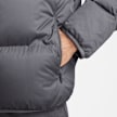 Nike Sportswear Club Puffer-Jacke schwarz 30038 5