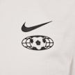 Nike   Sportswear Tee biały 32805 4