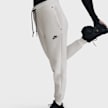 Nike Sportswear Tech Fleece Mid-Rise Jogger weiß 42287 3