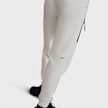 Nike Sportswear Tech Fleece Mid-Rise Jogger weiß 42287 4