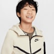 Nike Sportswear Tech Fleece Full-Zip Hoodie beige 42356 3