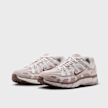 Nike WMNS P-6000 beige 42713 4