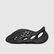 adidas Originals Yeezy Foam RNR onyx/onyx/onyx noir 44935 1