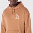 New Era MLB League Essential Oversized Hoodie Los Angeles Dodgers beige 45541 3