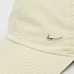 Nike Dri-Fit Club Unstructured Metal-Swoosh-Cap beige 46667 4