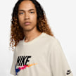 Nike   Sportswear Tee 6MO Futura SP25 bege 46699 3