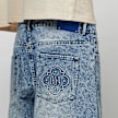 zəяo si:x nœf Primary Logo Embossed Denim Shorts bleu 47272 4