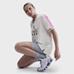 Nike W NSW V NECK JERSEY sail/playful pink/college grey/black lichtroze 48441 5